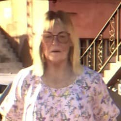 Nicht identifizierter GTA-6-Charakter, von Fans „Hammer Lady“ genannt, in offiziellem Material zu sehen